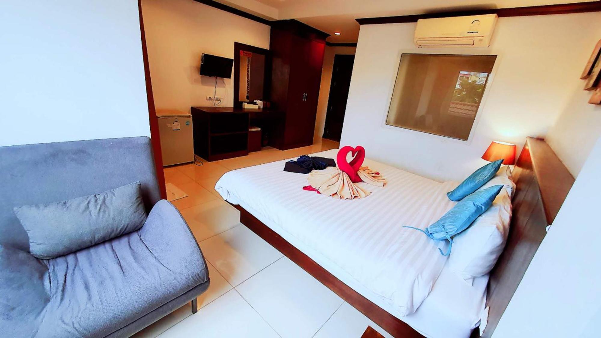 水果天堂旅馆 Hotel Patong Buitenkant foto