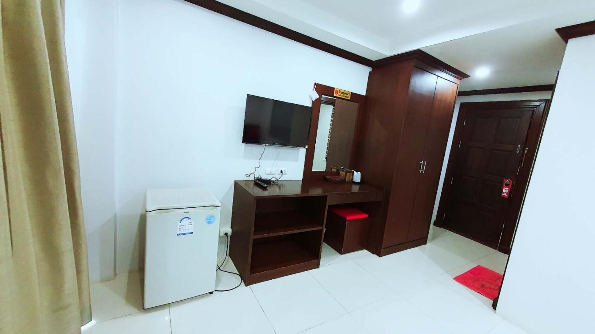 水果天堂旅馆 Hotel Patong Buitenkant foto